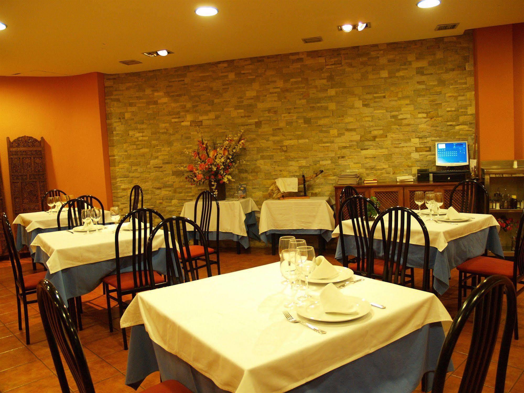 Hotel Navarro Ciudad Real Exterior photo